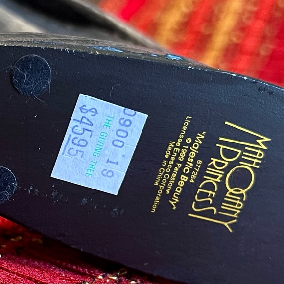 Mahogany Princess 1999 Pegasus Enesco NWT - Picture 3 of 4